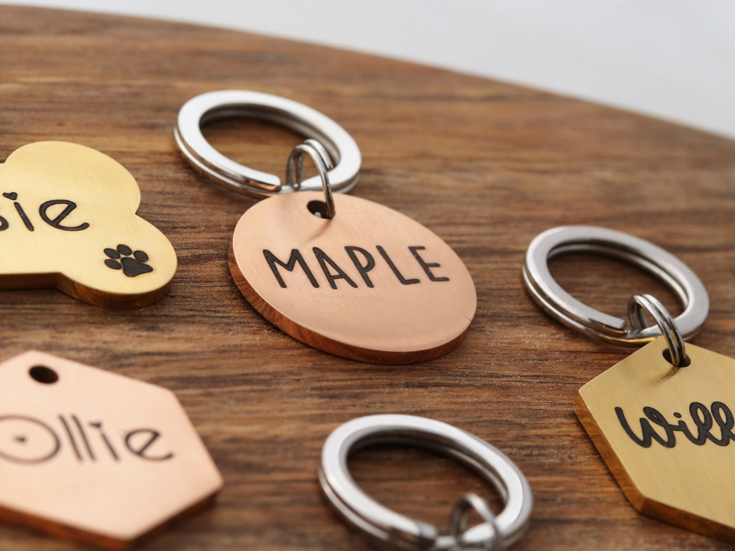Round Tag