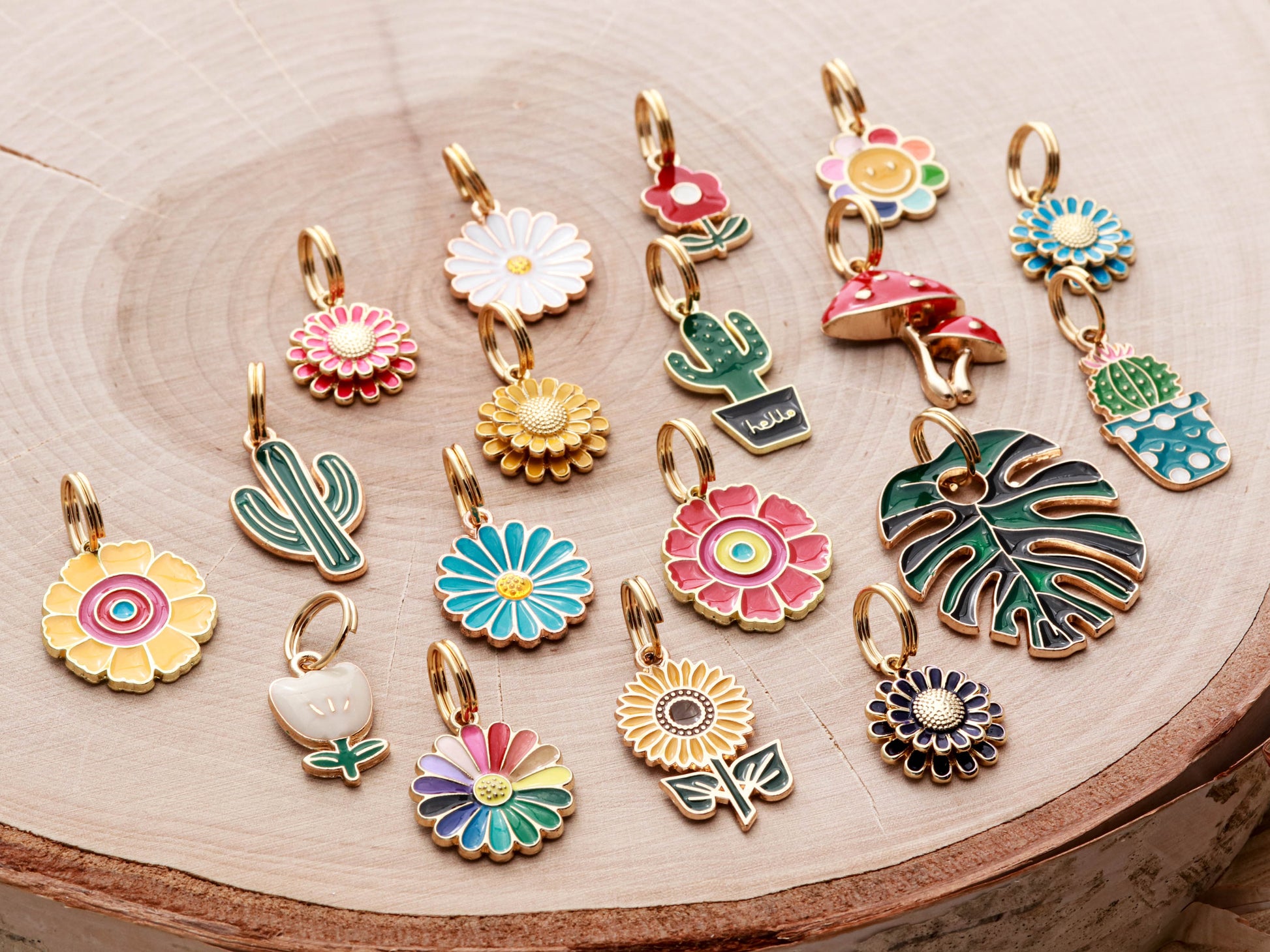 Flower collar charms by Lucky Tags.